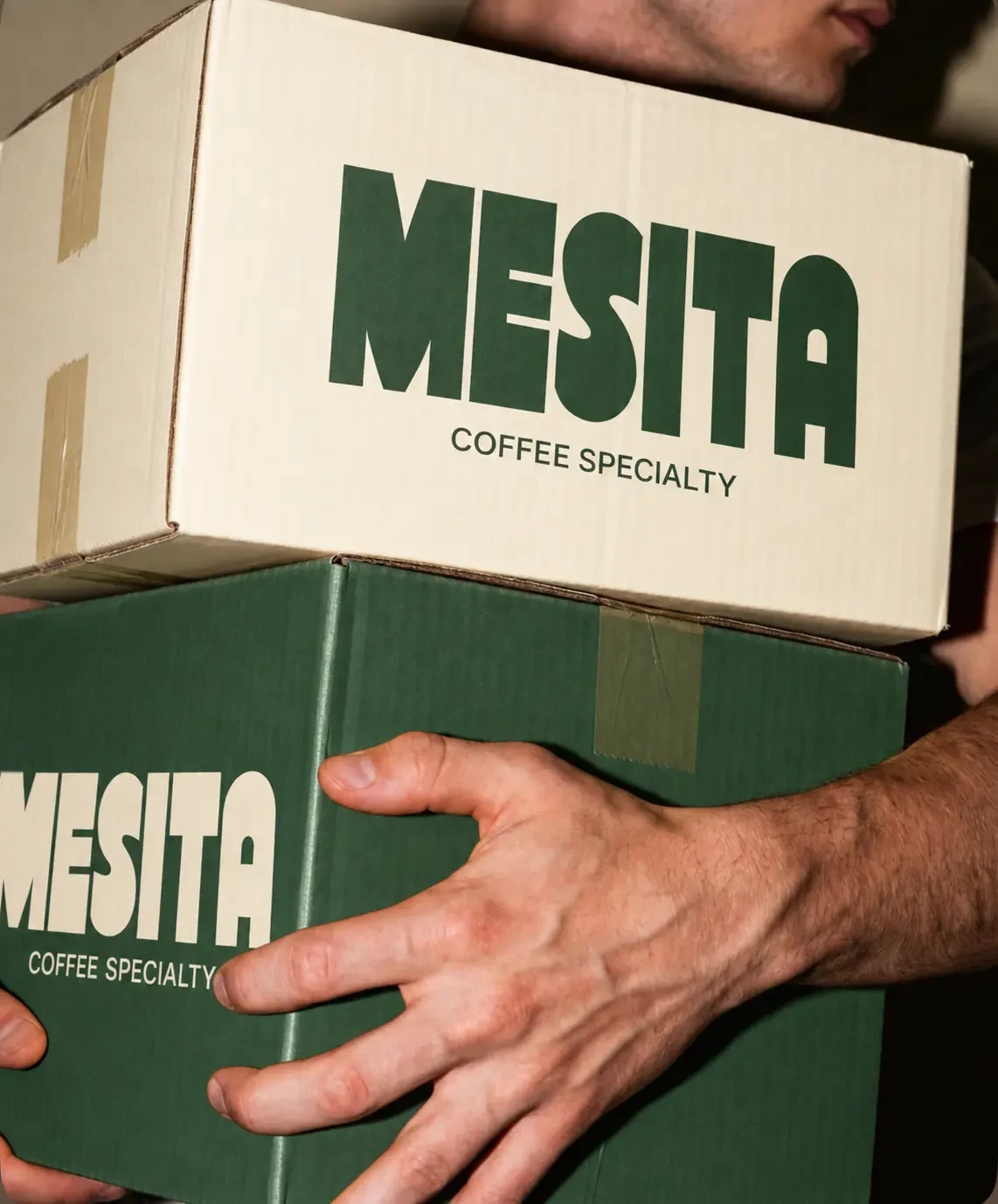 Cajas de envío con identidad de Mesita